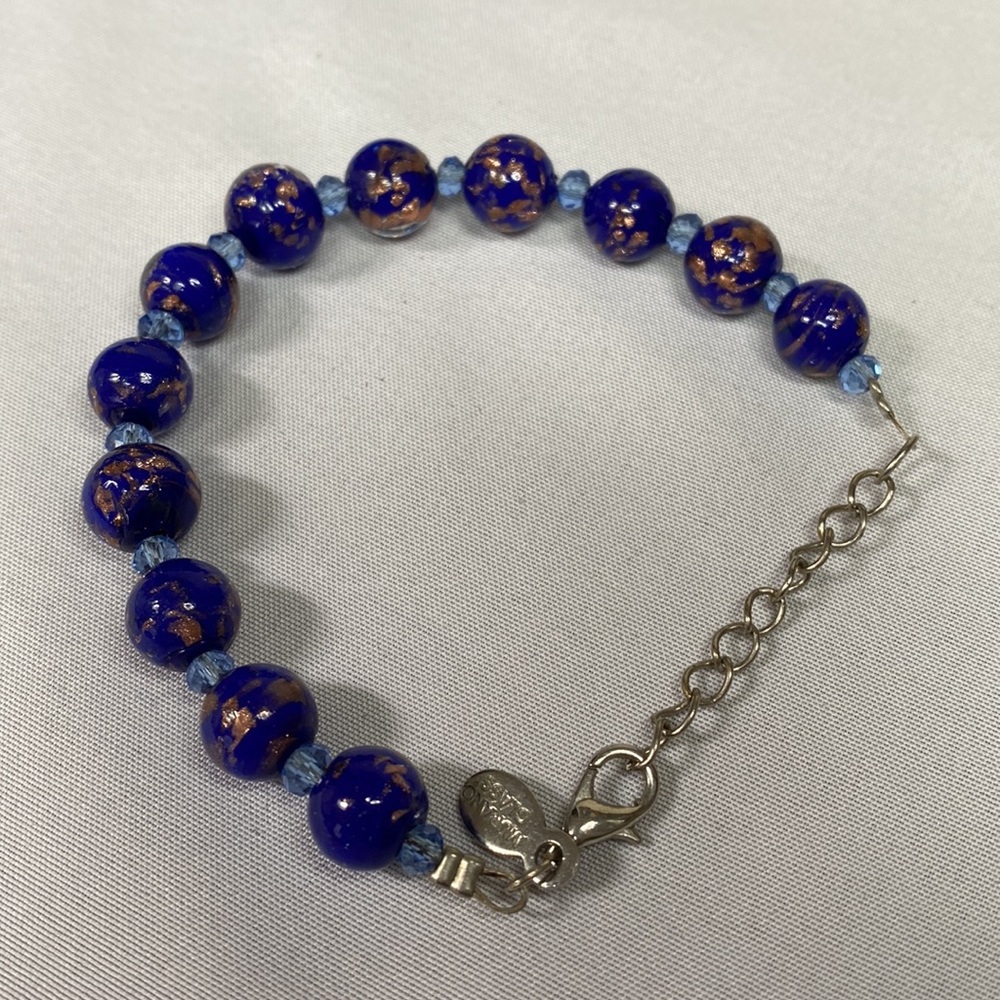 Pretty group of 9 bracelets various styles and shades of blue - Picture 4 of 8